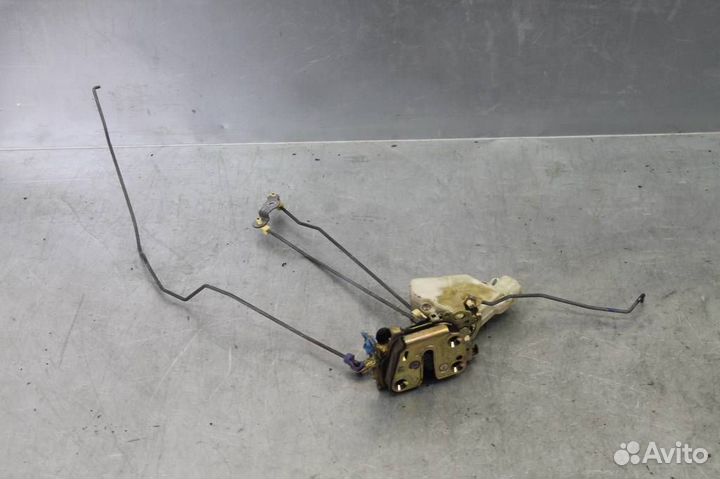 Замок двери передней правой Nissan X-Trail T30