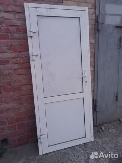 Алюминиевые входные двери новые и б/у