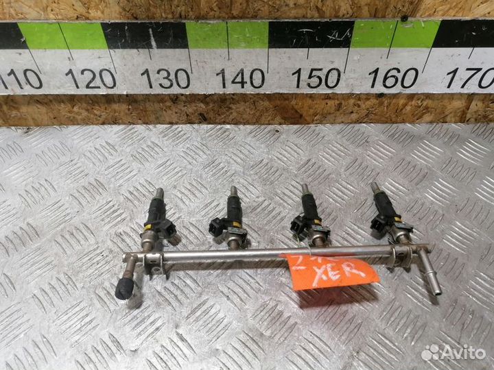 Рейка топливная рампа Opel Zafira B