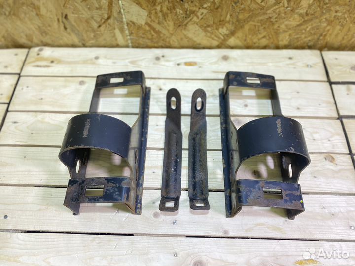 Кронштейны переднего бампера Dodge RAM VAN 98-2003