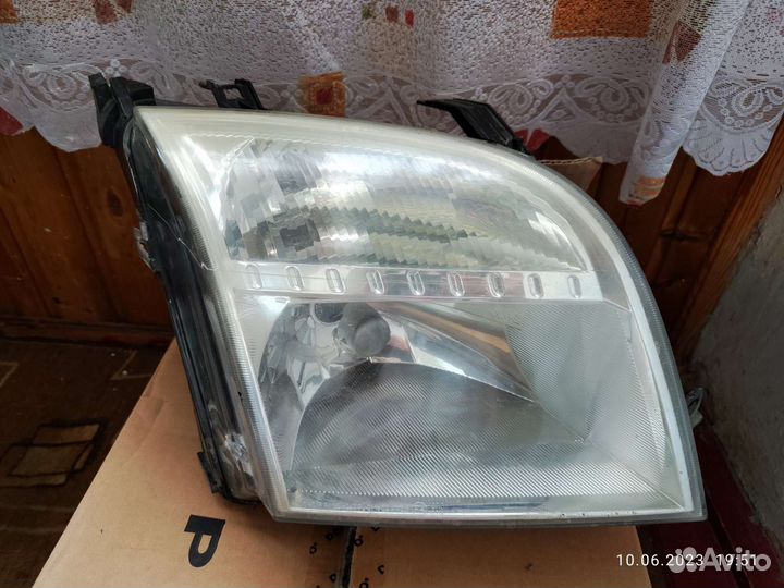 Фара передняя правая на Ford Fusion
