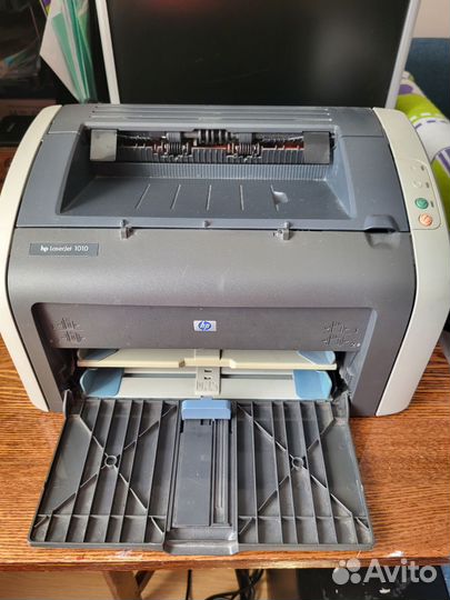 Принтер hp1010