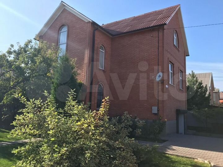 Дом 266 м² на участке 5,5 сот.