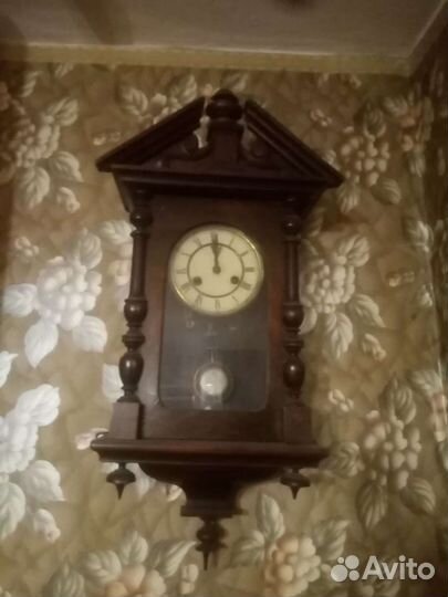 Старинные настенные часы