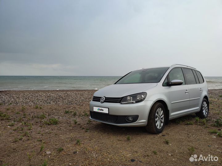 Volkswagen Touran 2.0 AMT, 2010, 220 500 км