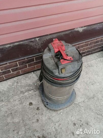 Профессиональный пылесос торнадо 1350w