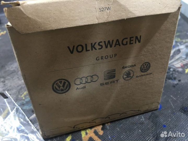 Эмблема Skoda Octavia 5E3 2007