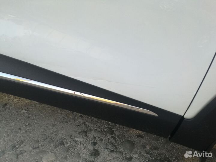 Renault Kaptur 1.6 CVT, 2018, битый, 93 277 км