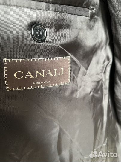 Мужской костюм Canali