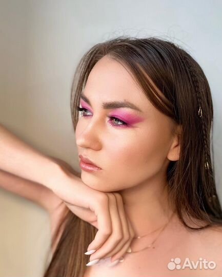 Макияж и локоны и ресницы