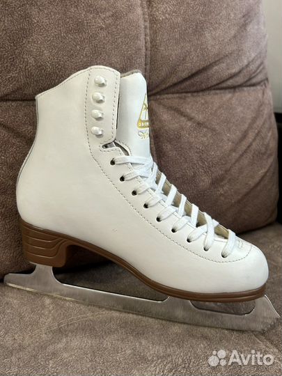 Коньки jackson artiste р. 7 C (ст. 25 см)