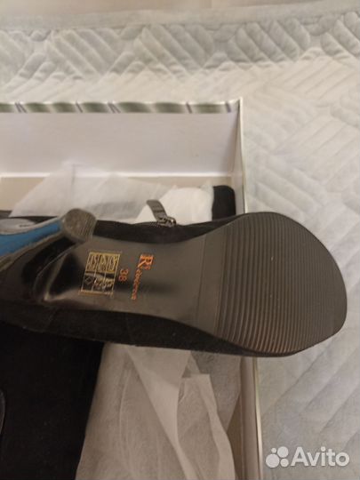 Зимние женские сапоги 38