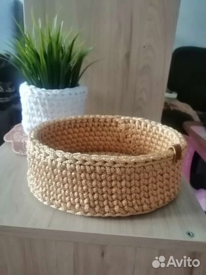 Корзинка вязаная