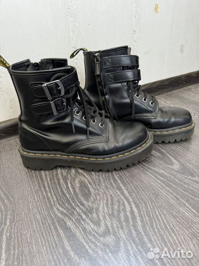 Ботинки dr martens 1460 с ремешками