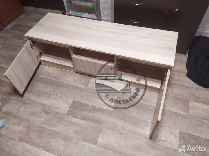 Тумба под телевизор