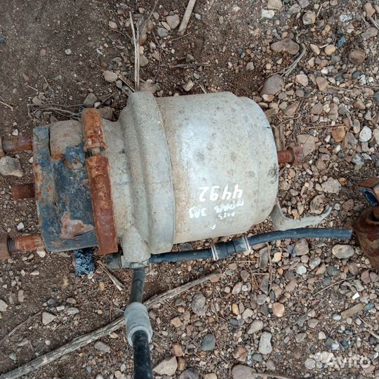 9584202918 энергоаккумулятор задний правый