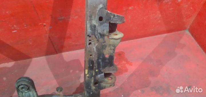 Логан подрамник передний с деф. Renault Logan