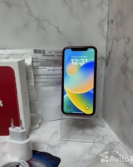 iPhone 11, 64 ГБ