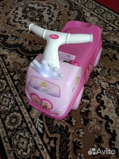 Детская машинка-каталка музыкальная б/у