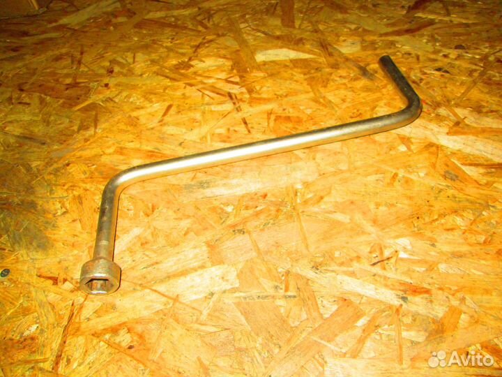 Ключ колесных болтов BMW 17