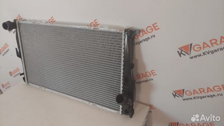 Радиатор BMW 1-Series 3-Series 2008-2013