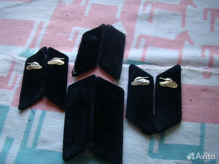 Петлицы черные