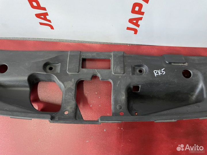 Верхний дефлектор радиатора Honda Stepwgn RK1 RK5