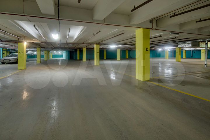 Машиноместо, 18 м²