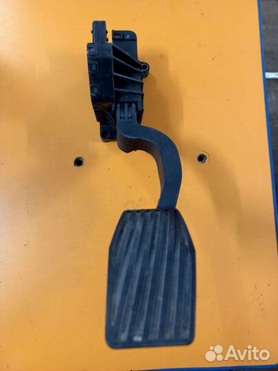 Педаль газа Opel Corsa D