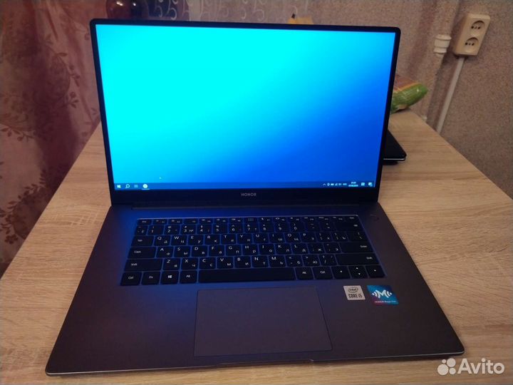 Ноутбук honor magicbook