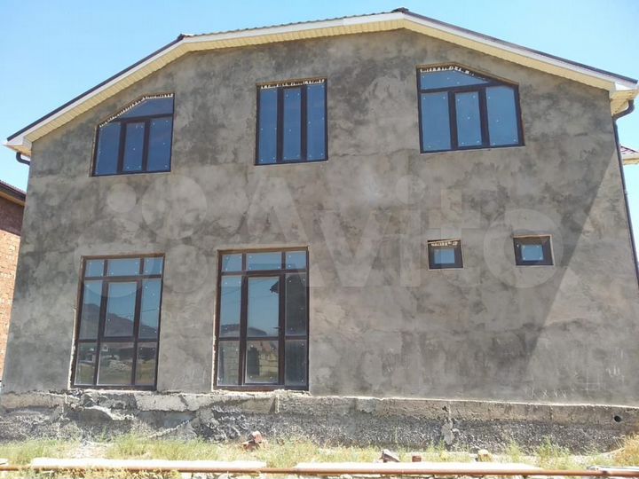 Дом 220 м² на участке 5 сот.