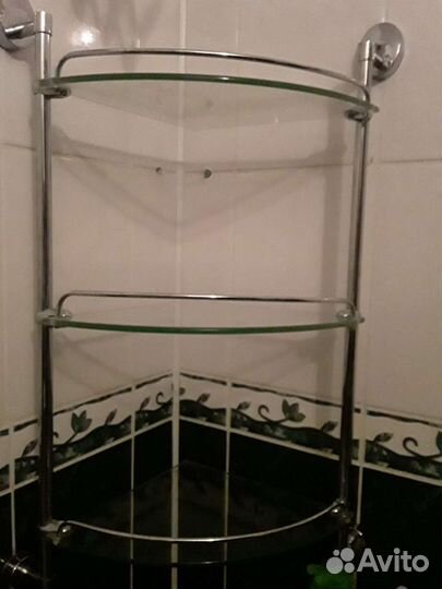 Полочка стеклянная 3х- ярусная