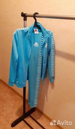 Спортивный костюм женский