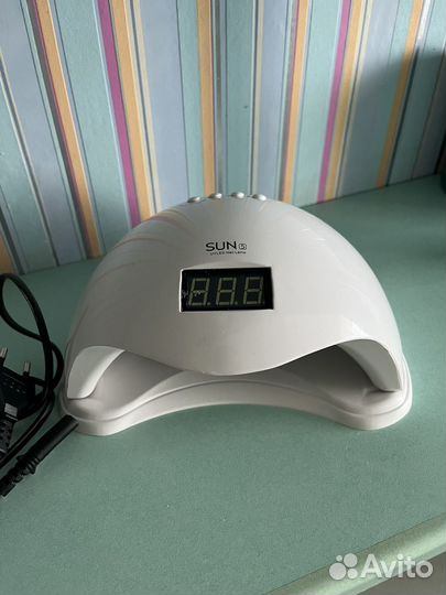 Лампа для ногтей