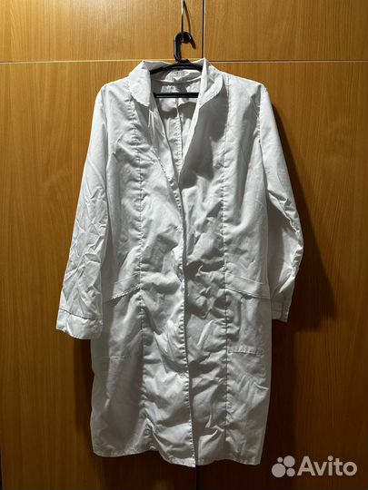 Медицинский халат 4 штуки