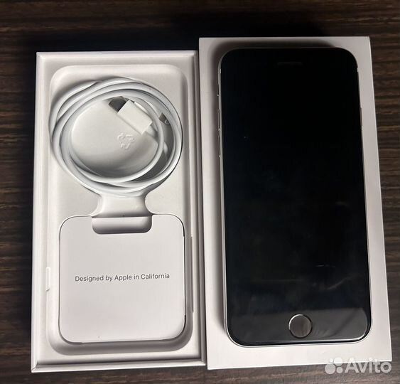 iPhone SE (2020), 64 ГБ