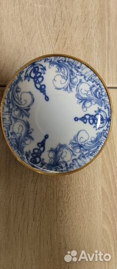 Чайные чашки и блюдце лфз