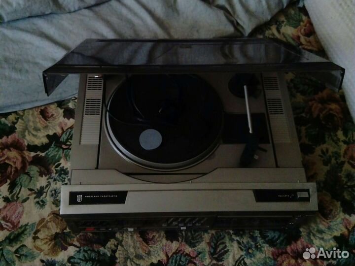 Проигрыватель винила Вега рэм228 1с