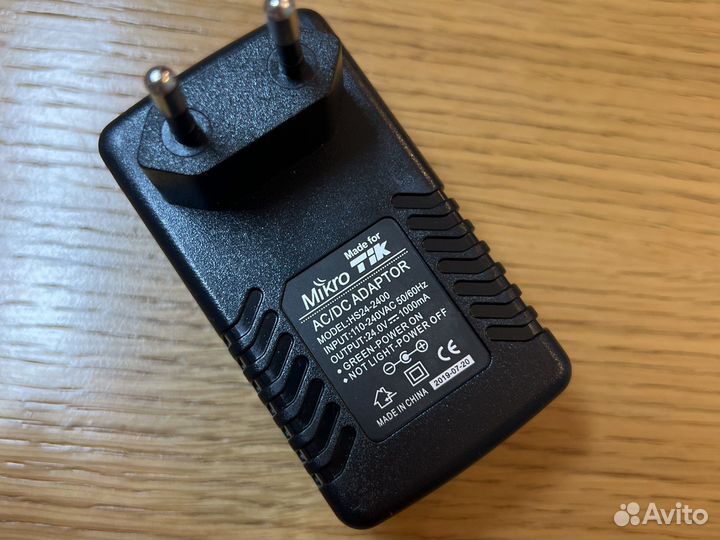 PoE-инжектор / Блок питания/ AC/DC адаптер