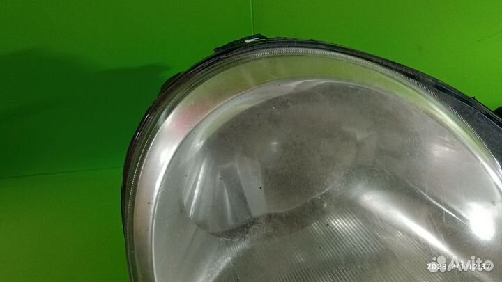 Фара правая для Volkswagen Polo 2001-2006