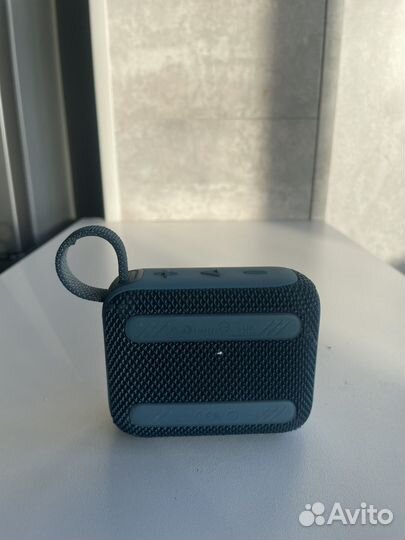 Колонка jbl go 4