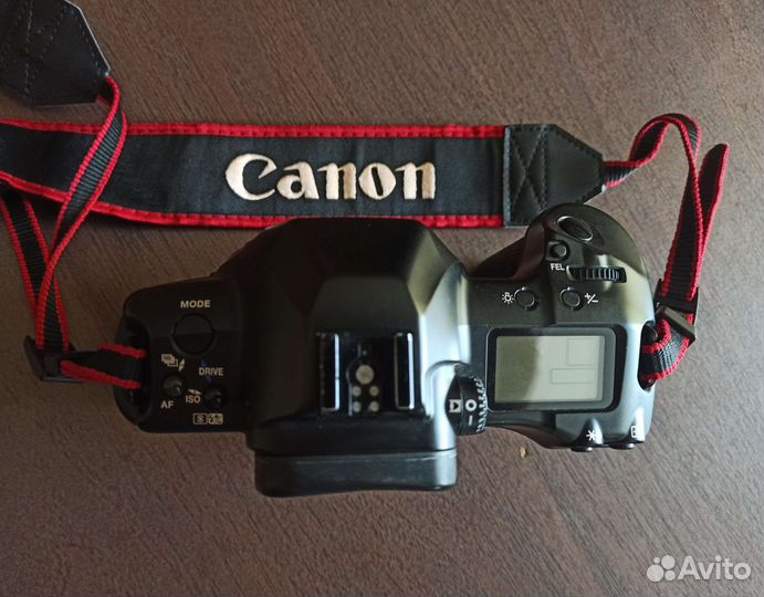 Идеал Пленочный зеркальный фотоаппарат Canon EOS 3