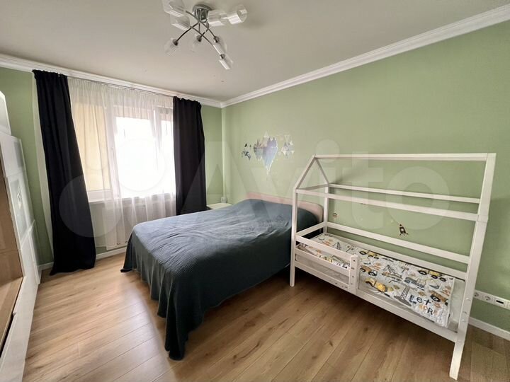 2-к. квартира, 54 м², 2/15 эт.