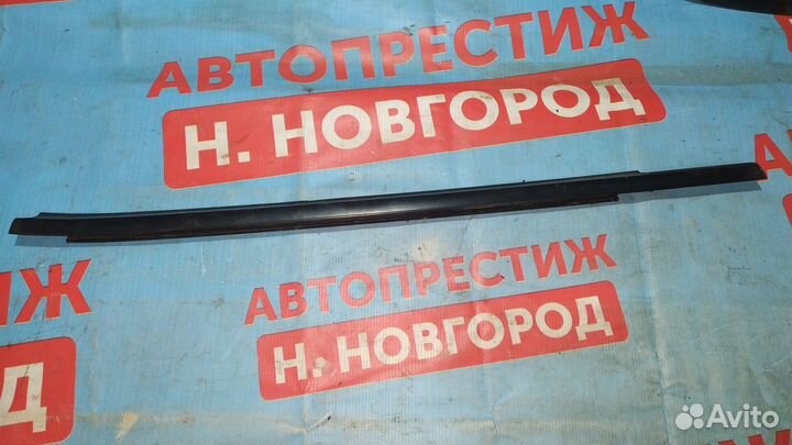 Замок двери задней правой Ниссан Жук