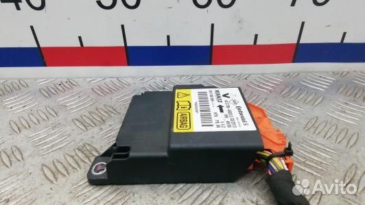 Блок управления airbag dacia duster 1 (9KR02OQ01)