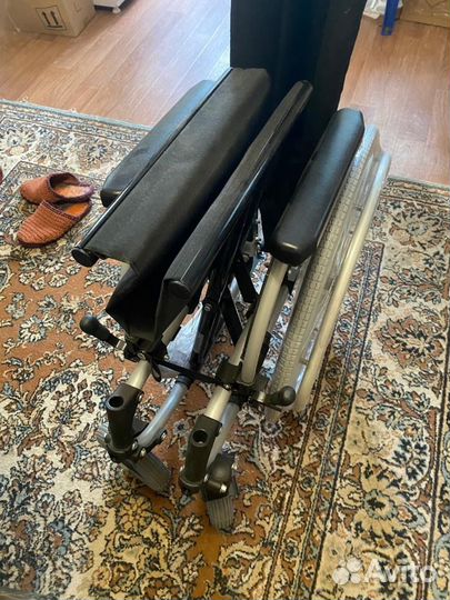 Коляска для инвалидов