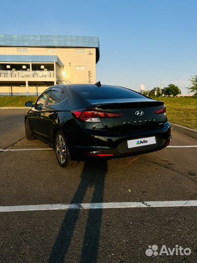 Hyundai Elantra 2.0 AT, 2020, 77 707 км