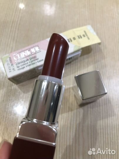 Помада Clinique