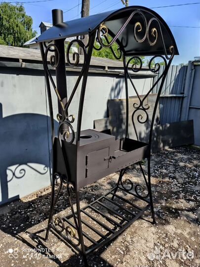 Мангал с крышей