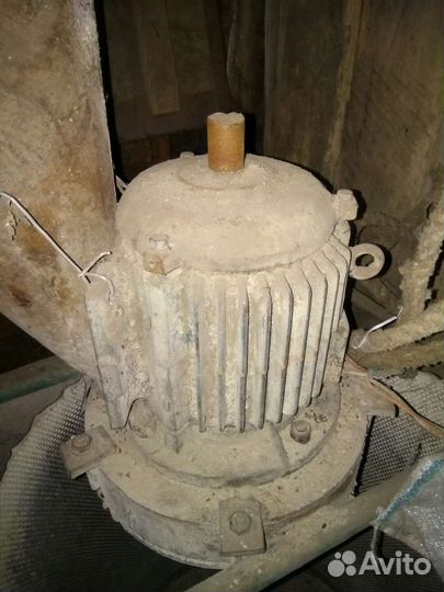 Электродвигатель- дробилка